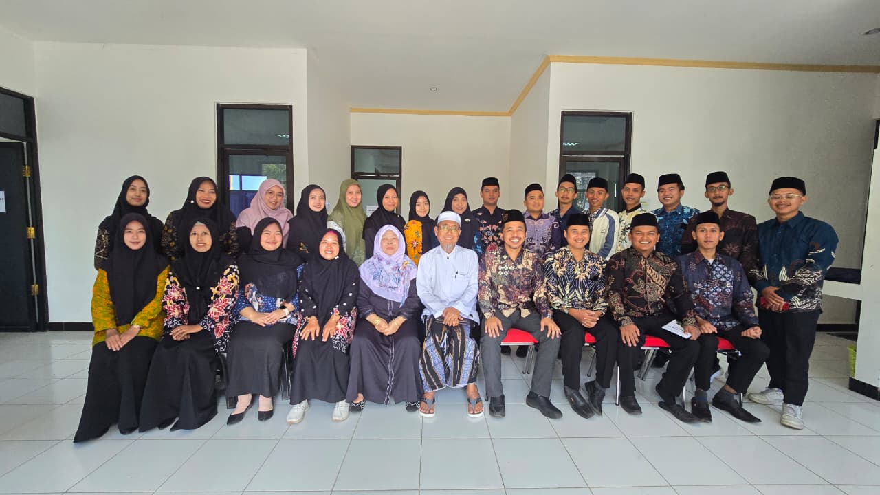 Tingkatkan Mutu Akademik, Institut Badri Mashduqi Gelar Rapat Dosen Lengkap Bersama Pengurus Yayasan