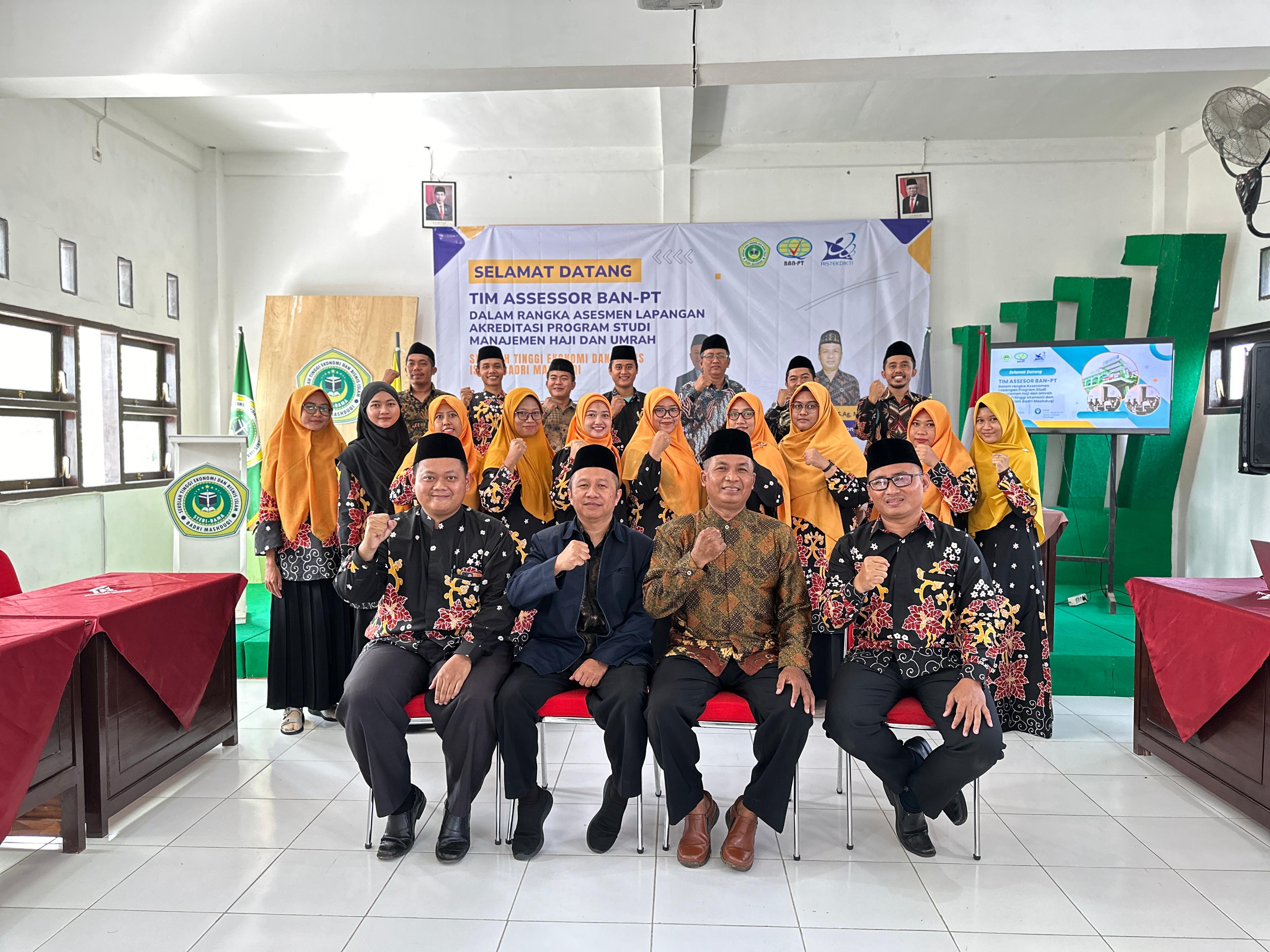 ASESMEN LAPANGAN AKREDITASI PROGRAM STUDI MHU DI STEBI BAMA PROBOLINGGO: LANGKAH MENUJU KUALITAS UNGGUL