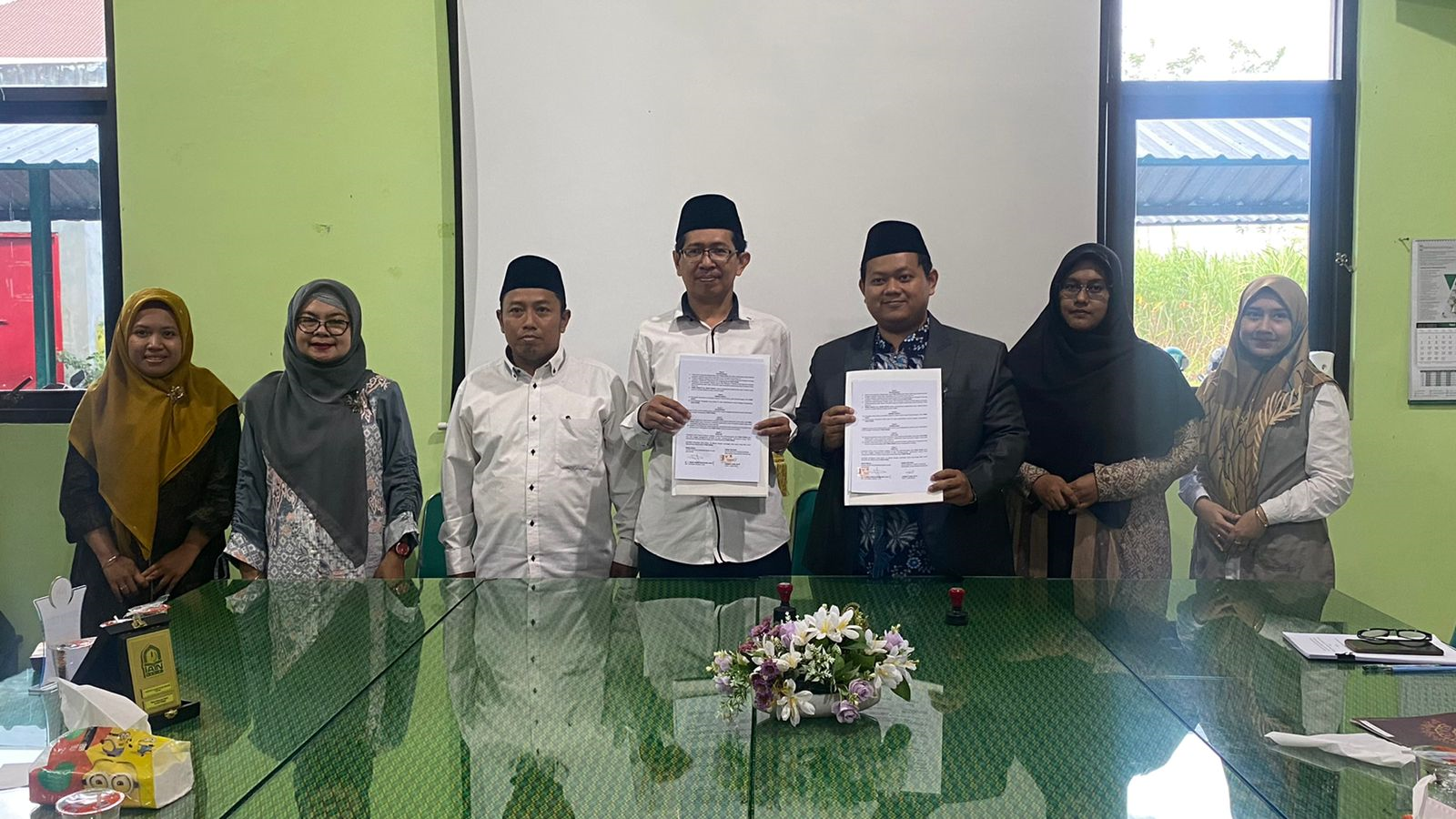Studi Banding Sistem Penjaminan Mutu, Eksternal Benchmarking, dan MoU Signing antara Kampus STEBI BAMA dan IAIN Kediri (FEBI Prodi MBS) dihadiri oleh Para Pimpinan